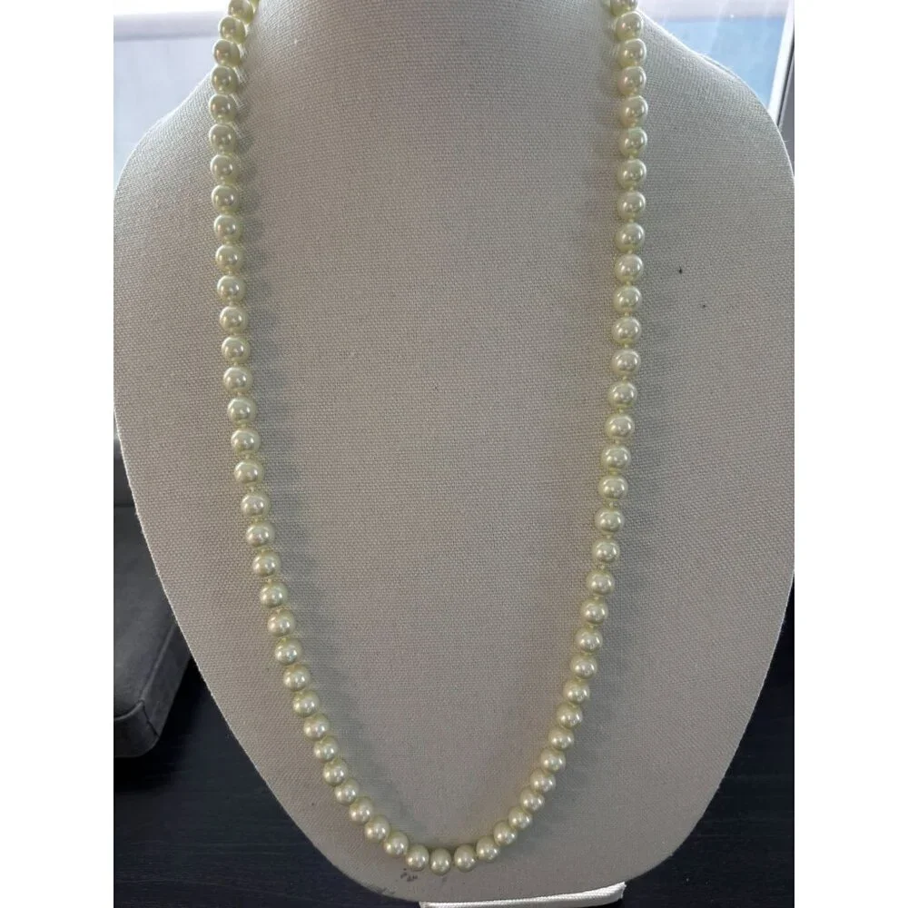 Elegant Faux Pearl Necklace With Lobster Clasp Closure 60-Inch Strand Classic Wh - Picture 1 of 7